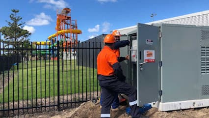 Stralis Energy - Electrical distribution and solar service provider